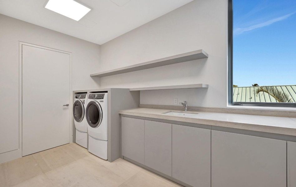 2nd Level Full Laundry & Utility Room