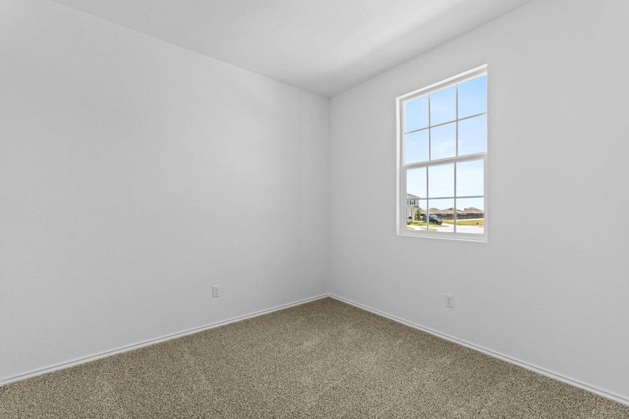 Spacious, unfurnished interior of a new home in Valverde, Bastrop (Image 32).