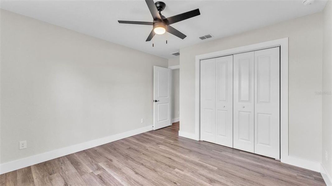 Spacious, unfurnished interior of a new home in , Sebring (Image 40).
