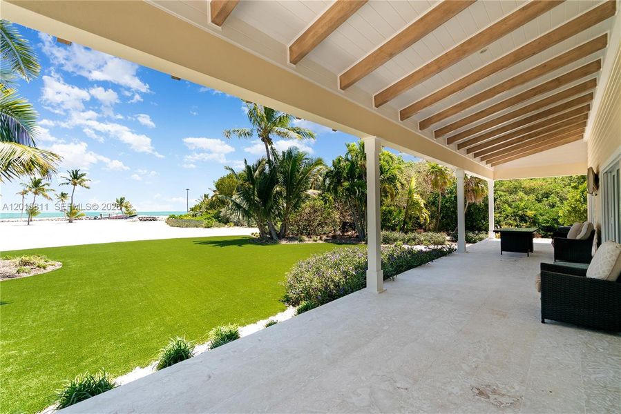 Exterior details and patio area of a home in , Tavernier (Image 21).