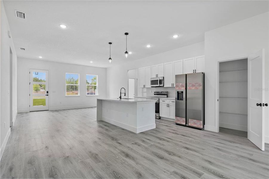 Image 40 of a home in .