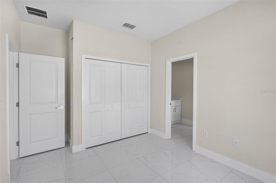 Spacious, unfurnished interior of a new home in , Port Charlotte (Image 34).