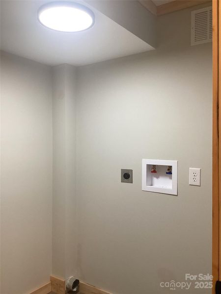 Image 44 of a home in .