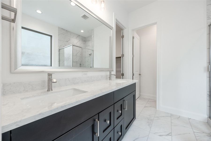 Image 29 of a home in Sunterra. Image 29 of a home in Sunterra.