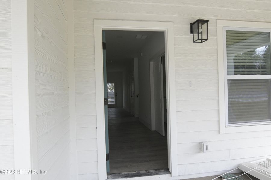 Exterior details and patio area of a home in , Jacksonville (Image 15).