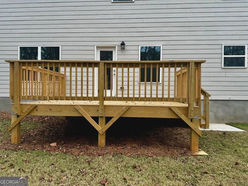 Exterior details and patio area of a home in Canterbury Villas, Carrollton (Image 2). Exterior details and patio area of a home in Canterbury Villas, Carrollton (Image 2).