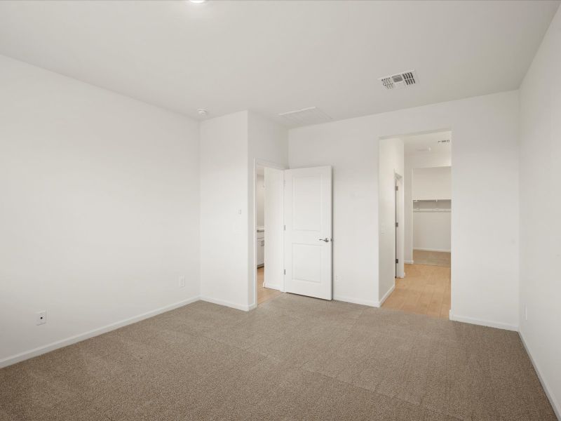 Spacious, unfurnished interior of a new home in Mandarina - Premier Series, Marana (Image 12).