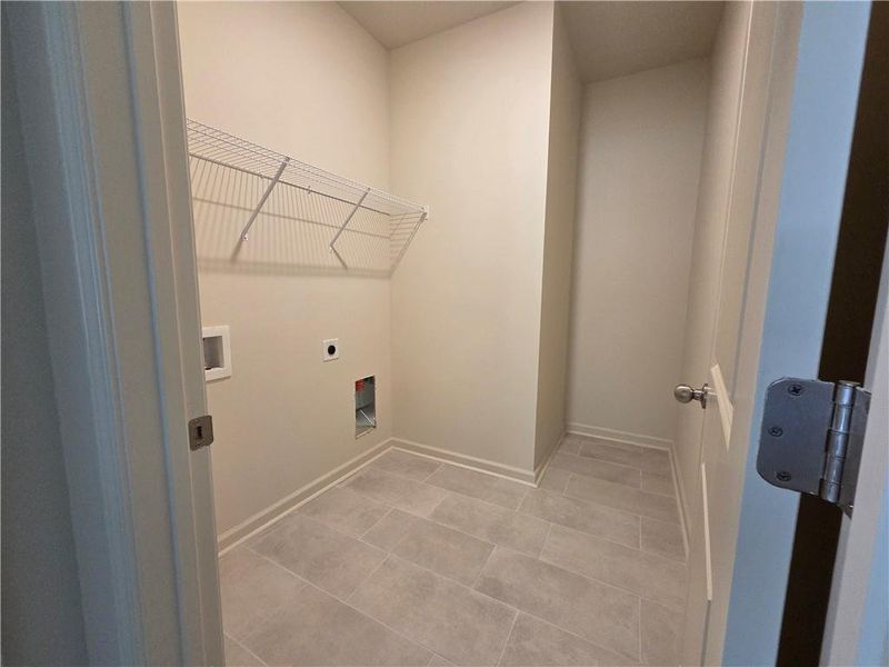 Spacious, unfurnished interior of a new home in River Meadows, Bethlehem (Image 12).