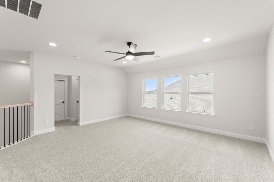 Spacious, unfurnished interior of a new home in Nelson Lake Estates, Rockwall (Image 21).