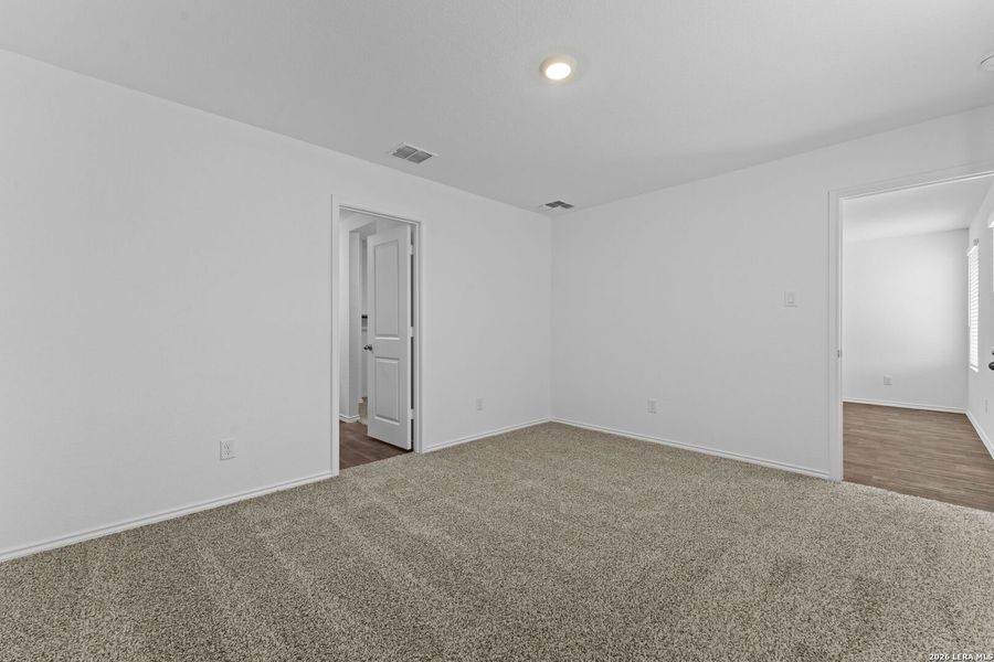 Spacious, unfurnished interior of a new home in Preserve at Medina, Von Ormy (Image 16).