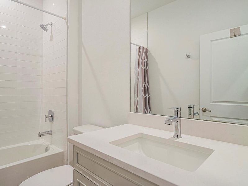 Furnished interior view inside a new home in , Port St. Lucie (Image 12).