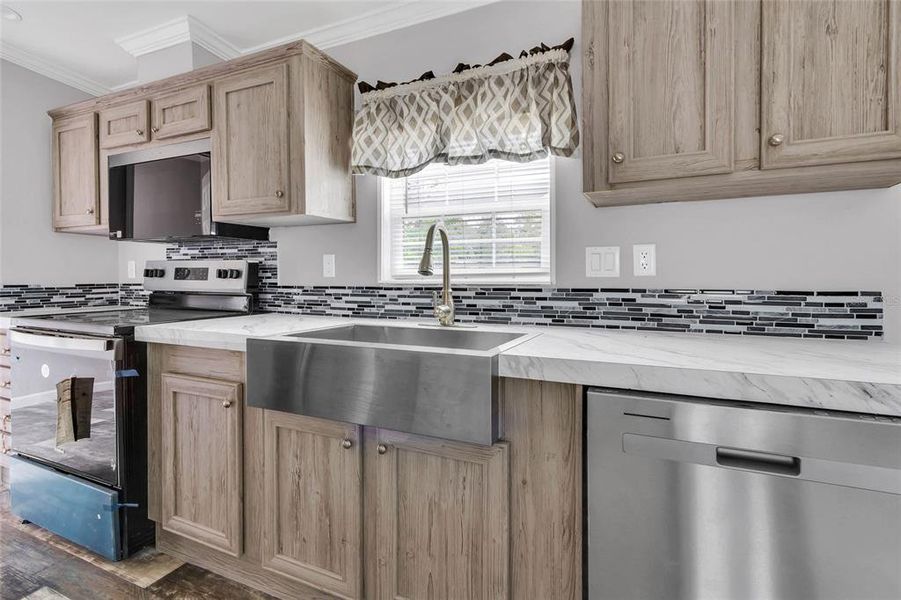 Furnished interior view inside a new home in , Spring Hill (Image 12).