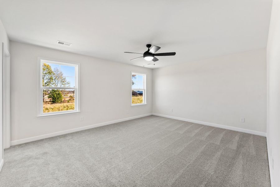 Spacious, unfurnished interior of a new home in , Summerville (Image 29).