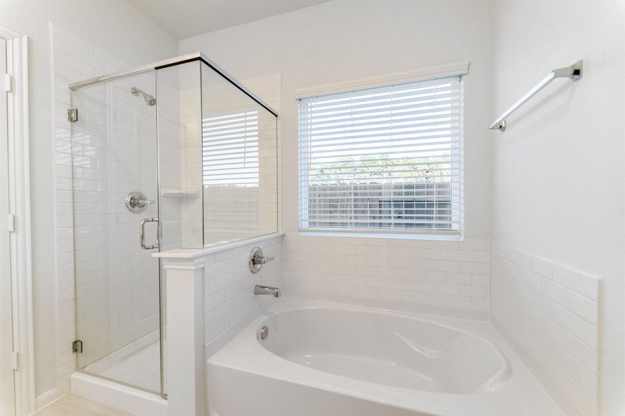Furnished interior view inside a new home in Caney Mills, Conroe (Image 7).