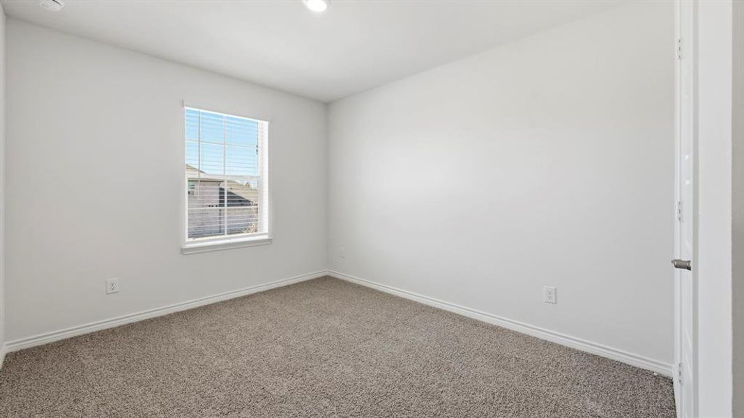 Spacious, unfurnished interior of a new home in Silverado, Aubrey (Image 19).