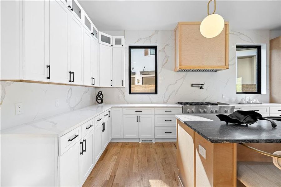 Furnished interior view inside a new home in , Atlanta (Image 10).