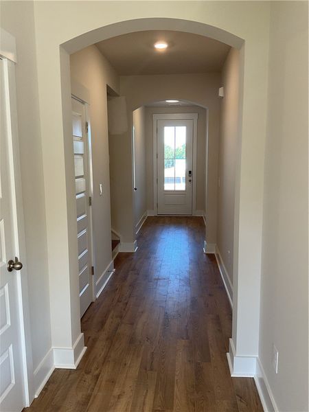 Walk in laundry room. Front door.