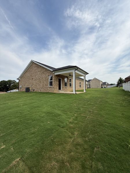Exterior details and patio area of a home in Bradley Bend, Ashland City (Image 3).