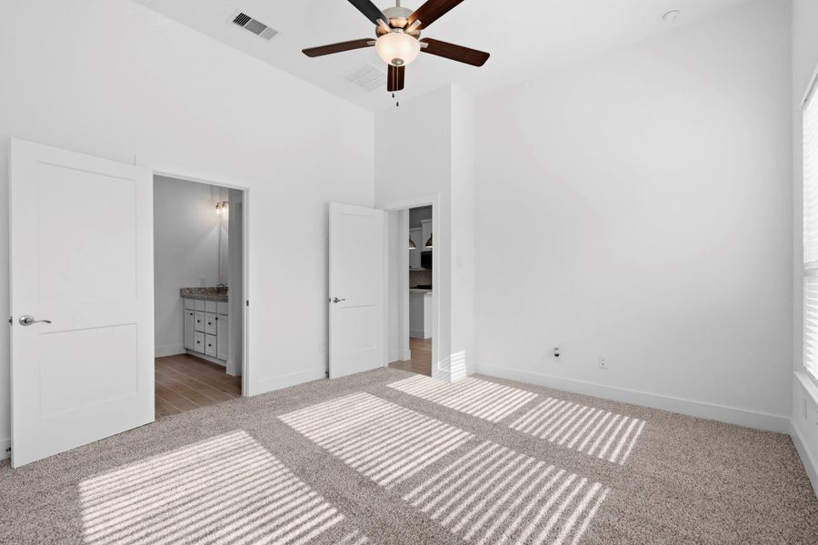 Spacious, unfurnished interior of a new home in Emory Glen, Magnolia (Image 23).