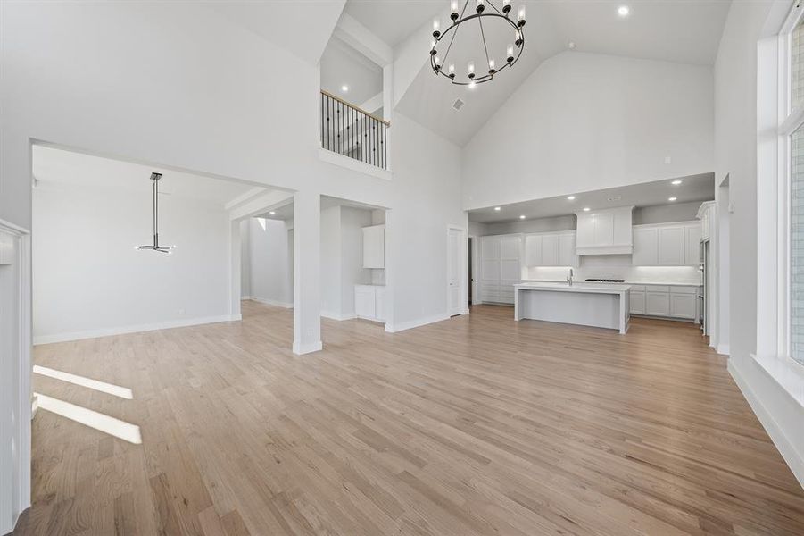 Spacious, unfurnished interior of a new home in Quail Hollow, Rockwall (Image 23).