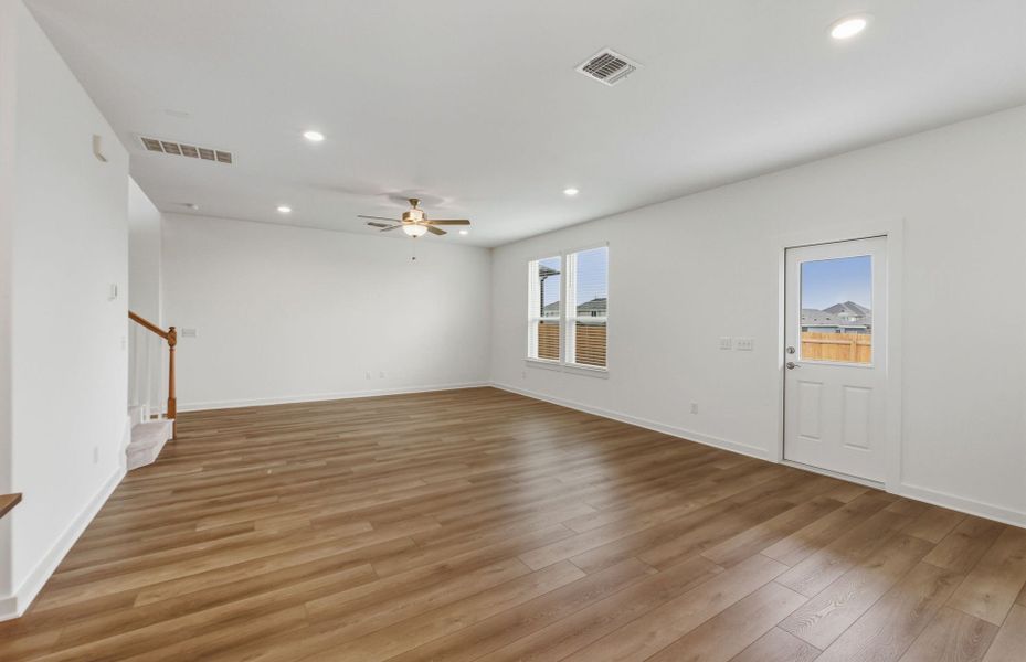 Spacious, unfurnished interior of a new home in Crosswinds, Kyle (Image 42).