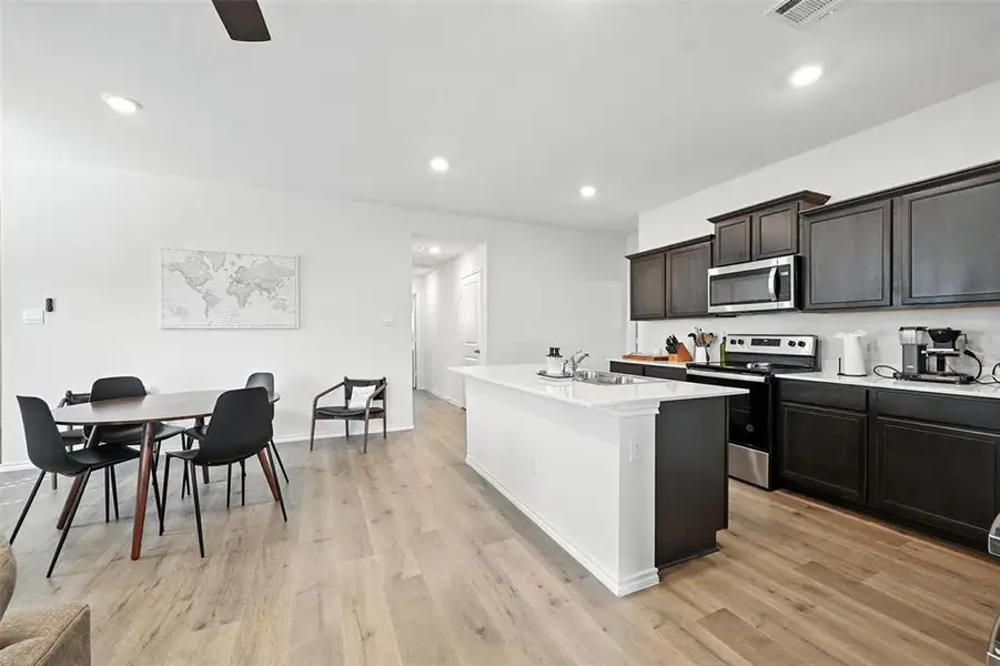 Furnished interior view inside a new home in , Sherman (Image 11).