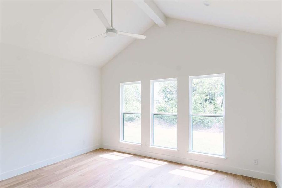 Spacious, unfurnished interior of a new home in , Weatherford (Image 17).