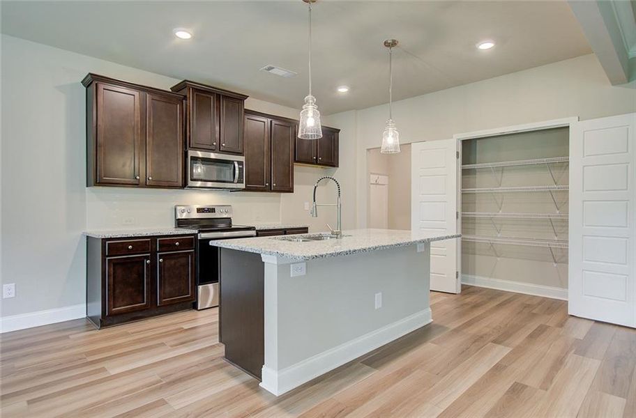 Furnished interior view inside a new home in Crofton Place Enclave, Snellville (Image 7).