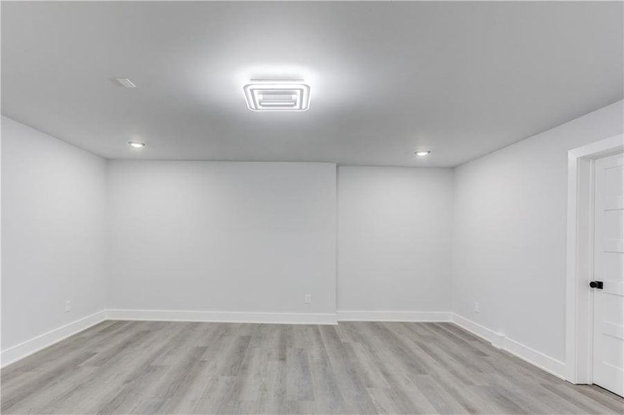 Spacious, unfurnished interior of a new home in , Atlanta (Image 73). Spacious, unfurnished interior of a new home in , Atlanta (Image 73).