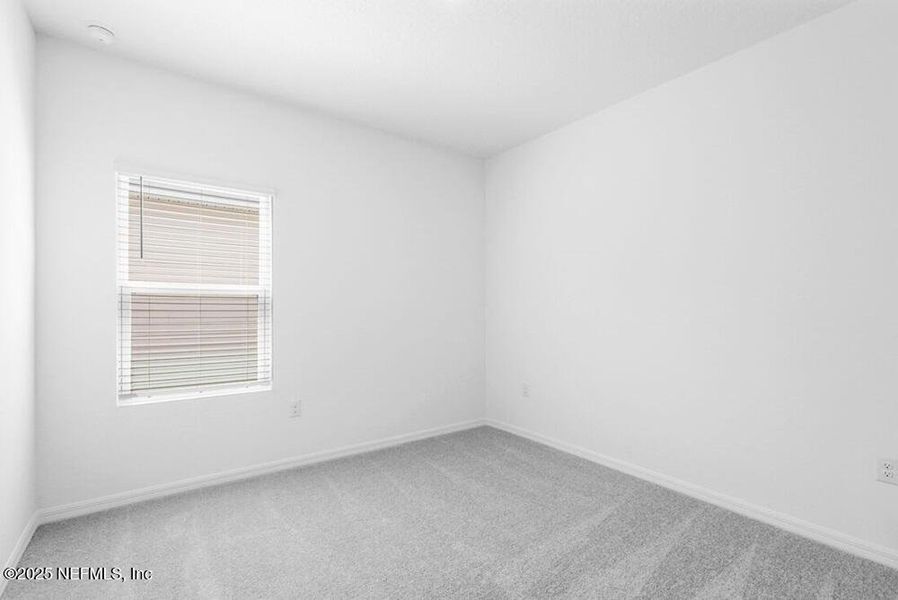 Spacious, unfurnished interior of a new home in Coopers Meadow, Jacksonville (Image 13).
