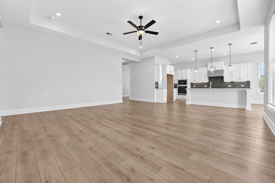 Spacious, unfurnished interior of a new home in Silverleaf, Cedar Creek (Image 17). Spacious, unfurnished interior of a new home in Silverleaf, Cedar Creek (Image 17).