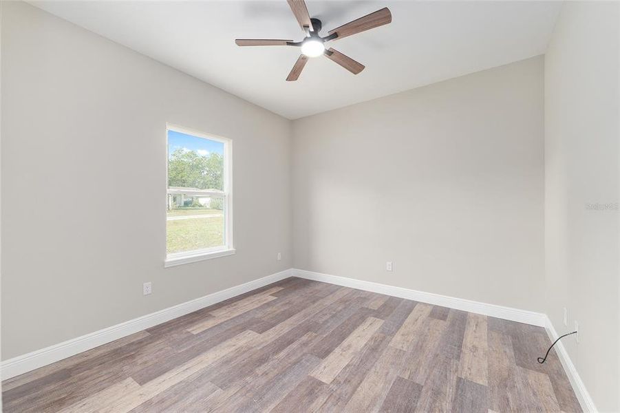 Spacious, unfurnished interior of a new home in , Citrus Springs (Image 33).