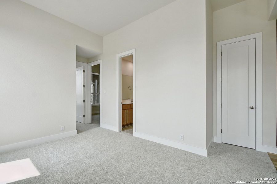 Spacious, unfurnished interior of a new home in Alsatian Oaks: 60ft. lots, Castroville (Image 13).