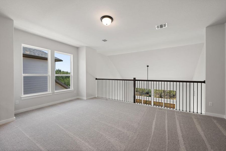 Spacious, unfurnished interior of a new home in Heritage, Dripping Springs (Image 33).