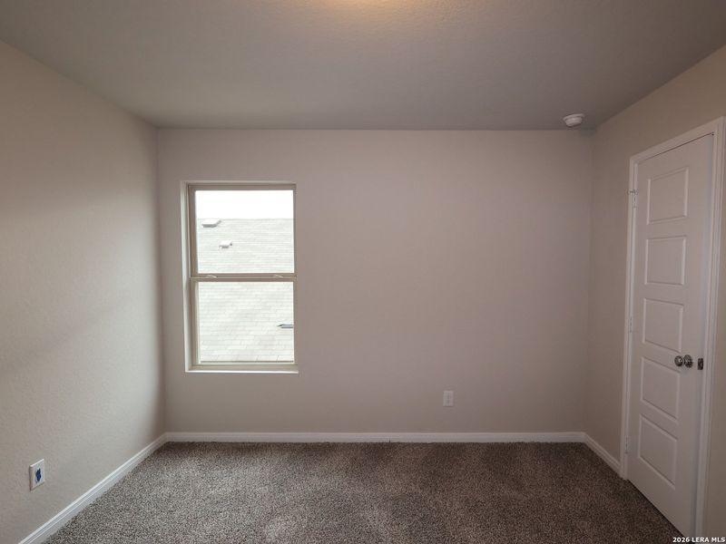 Spacious, unfurnished interior of a new home in Agave, San Antonio (Image 27).
