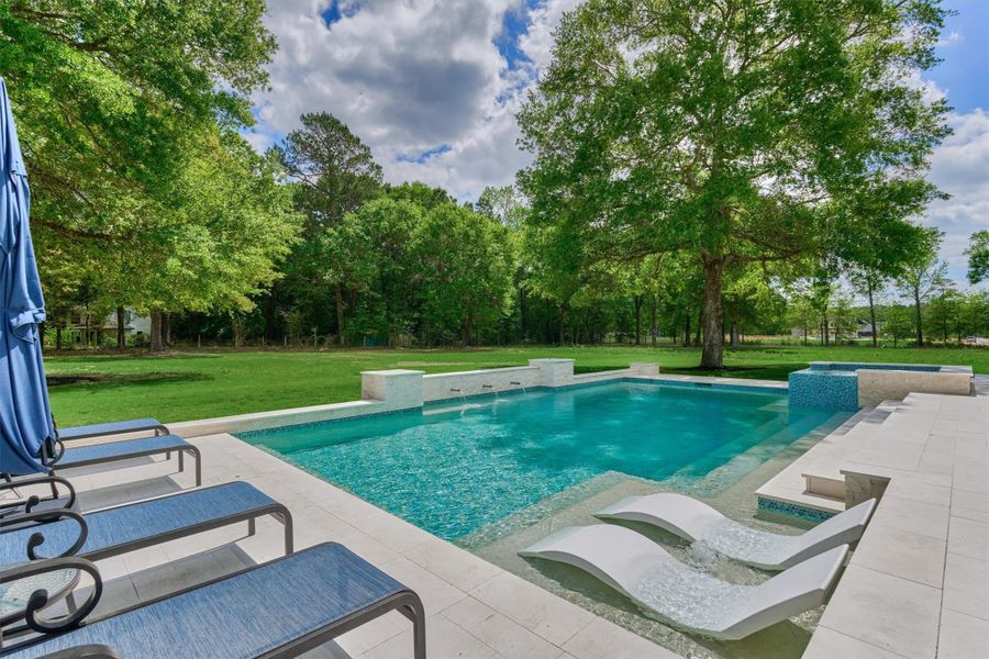 Exterior details and patio area of a home in , Montgomery (Image 30).