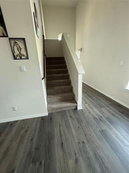 Spacious, unfurnished interior of a new home in Travis Ranch Marina, Forney (Image 21).