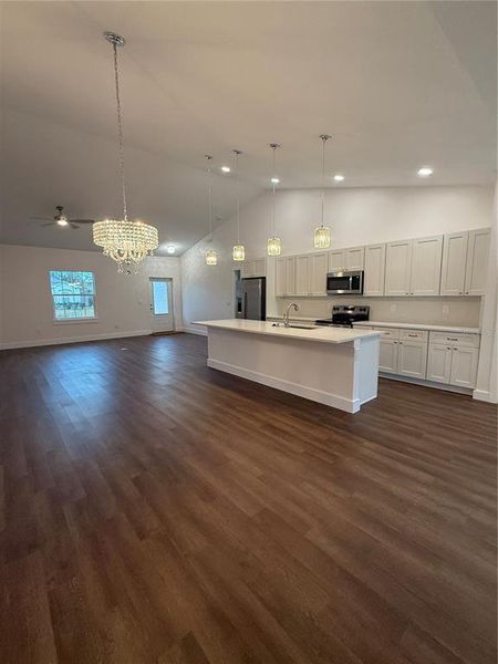 Spacious, unfurnished interior of a new home in , Palm Coast (Image 23).