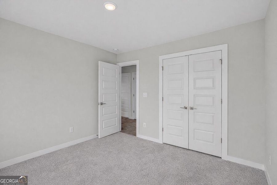 Spacious, unfurnished interior of a new home in The Manor at Gainesville Township, Gainesville (Image 21).