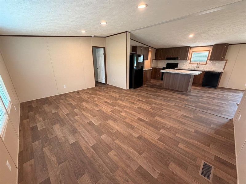 Spacious, unfurnished interior of a new home in , Newark (Image 17). Spacious, unfurnished interior of a new home in , Newark (Image 17).