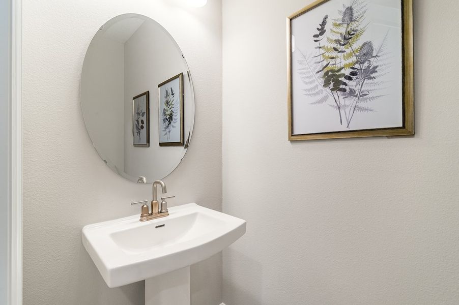 Image 48 of a home in Center Lake Ranch Community Group Page.