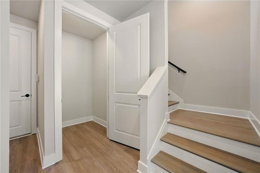 Spacious, unfurnished interior of a new home in , Atlanta (Image 27).