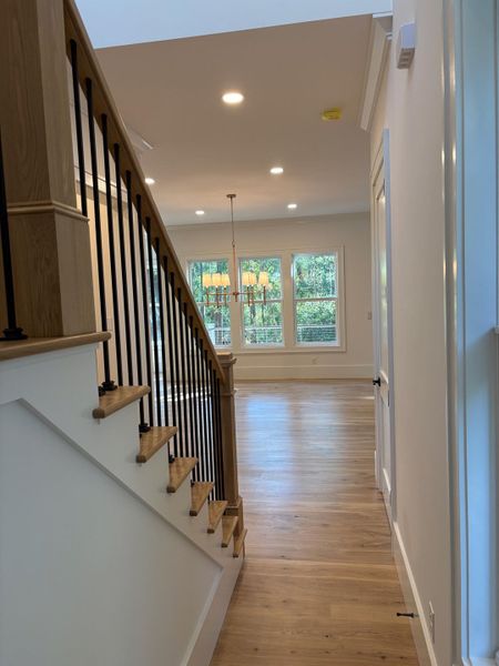Spacious, unfurnished interior of a new home in , Seabrook Island (Image 38).