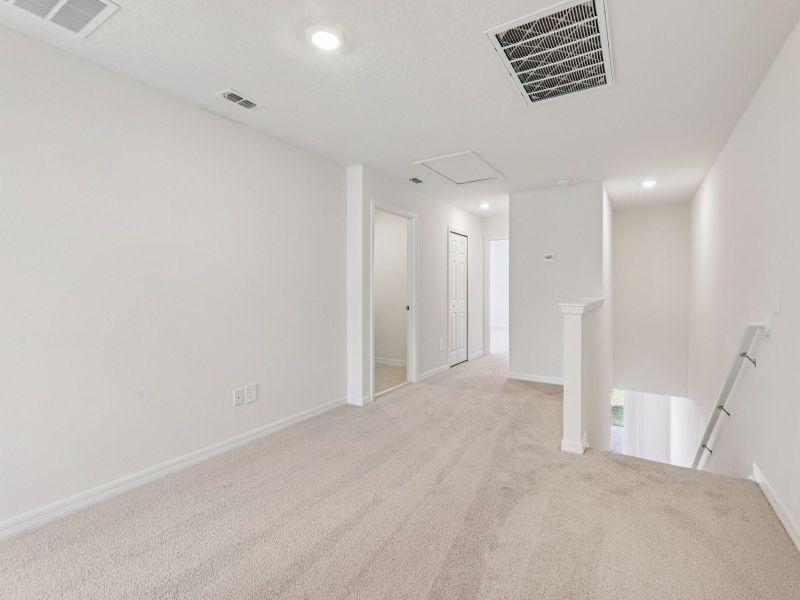 Spacious, unfurnished interior of a new home in The Meadow at Crossprairie Townes, St. Cloud (Image 10). Spacious, unfurnished interior of a new home in The Meadow at Crossprairie Townes, St. Cloud (Image 10).