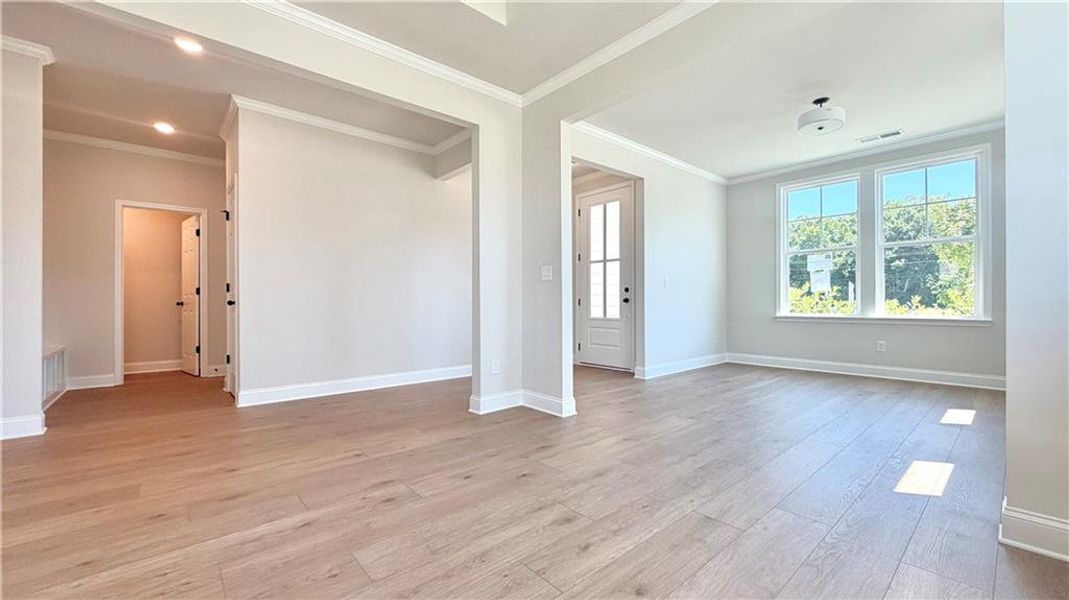 Spacious, unfurnished interior of a new home in Wehunt Meadows, Hoschton (Image 19).