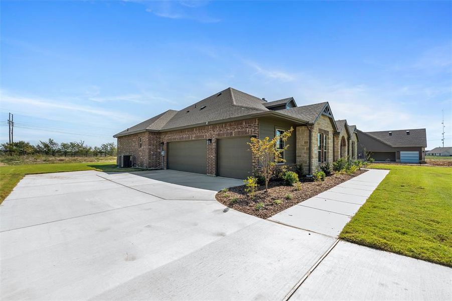 Image 39 of a home in Parker Heights. Image 39 of a home in Parker Heights.