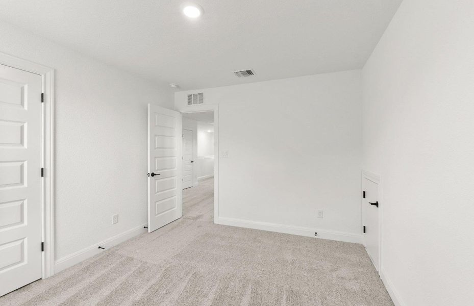 Spacious, unfurnished interior of a new home in Lagos, Manor (Image 17). Spacious, unfurnished interior of a new home in Lagos, Manor (Image 17).
