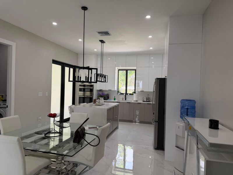 4D582C72-E632-404A-BDFA-AD32186CEE0E