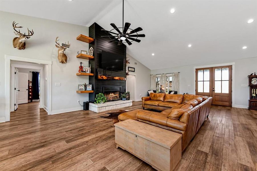 Furnished interior view inside a new home in , Valley Mills (Image 14). Furnished interior view inside a new home in , Valley Mills (Image 14).