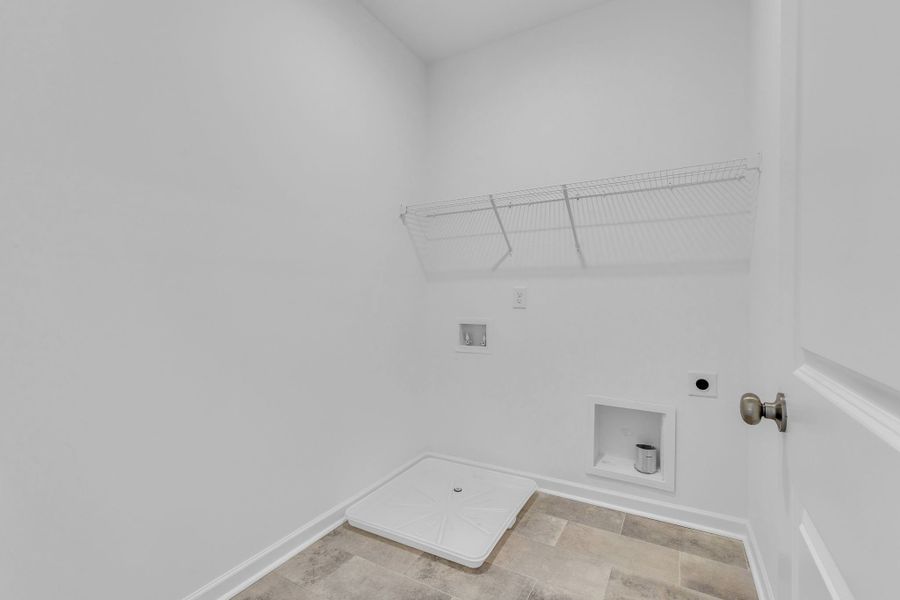 Spacious, unfurnished interior of a new home in Ironhorse, Dickson (Image 19).